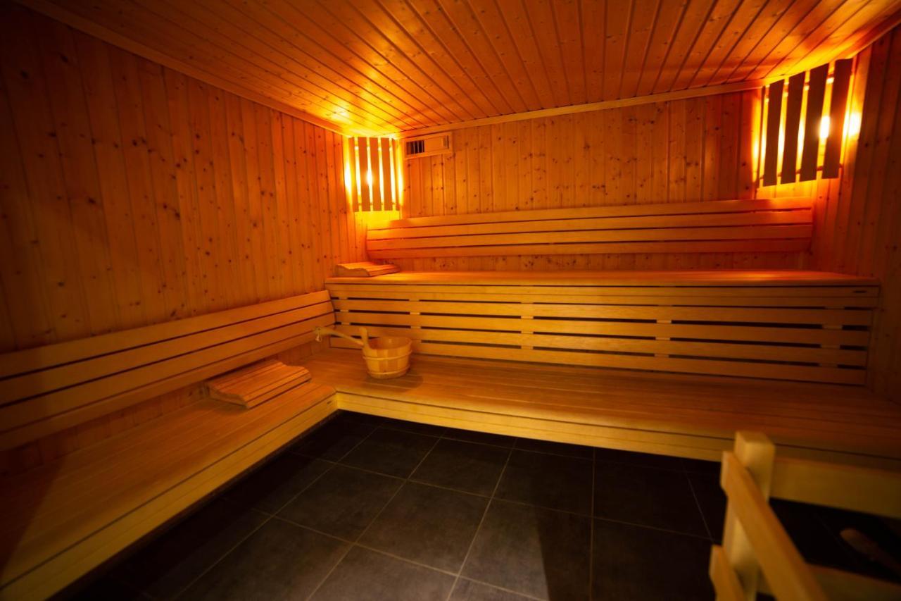 Hotel Le Chamois D'Or, Ussim Vacances Meribel Exterior photo